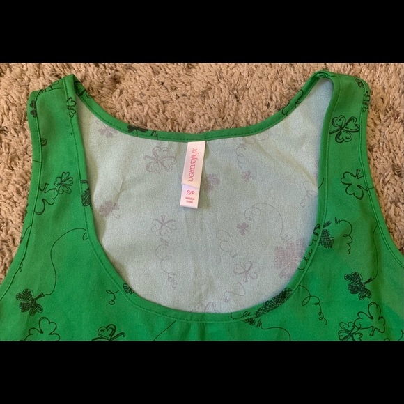 Cute Shamrock ☘️ peplum top NWT Size S St Patrick’s Day shirt with ruffle bottom - Picture 4 of 8